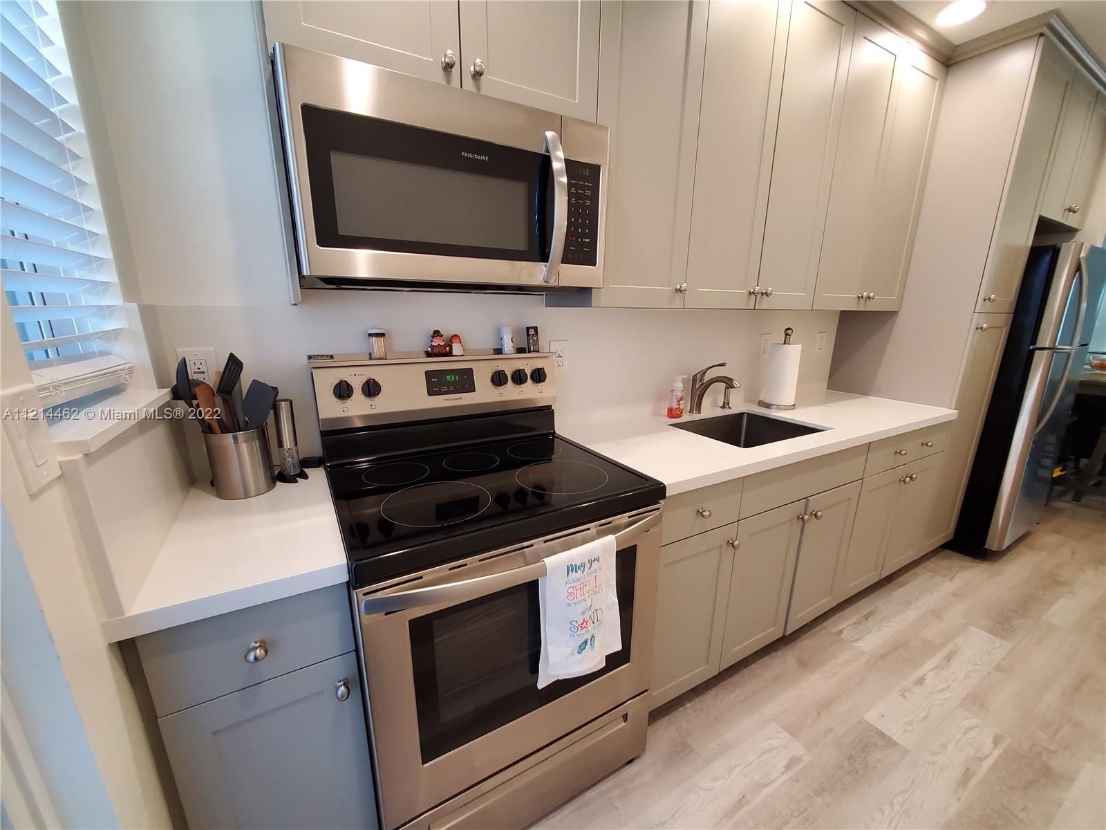 1504 South Surf Road, Unit 58 Hollywood, FL 33019 - Photo 3 of 14 Gallery Image 3