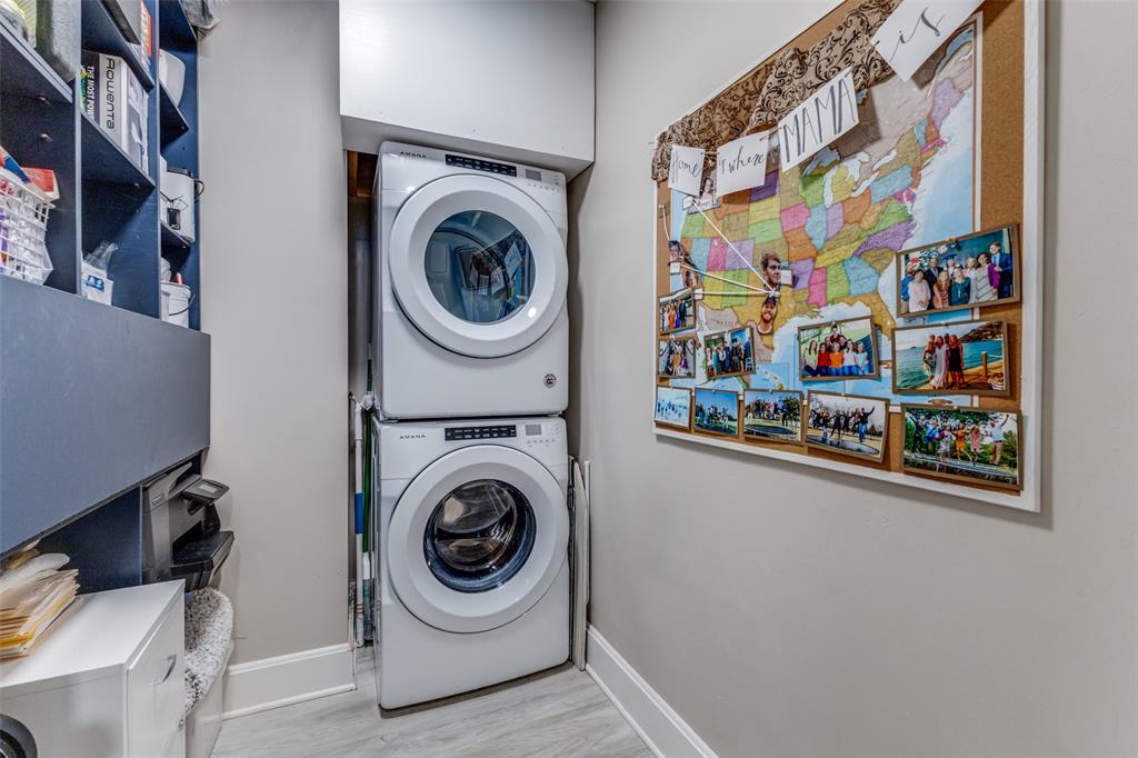 1505 Elm Street, Unit 1101 Dallas, TX 75201 - Photo 23 of 33