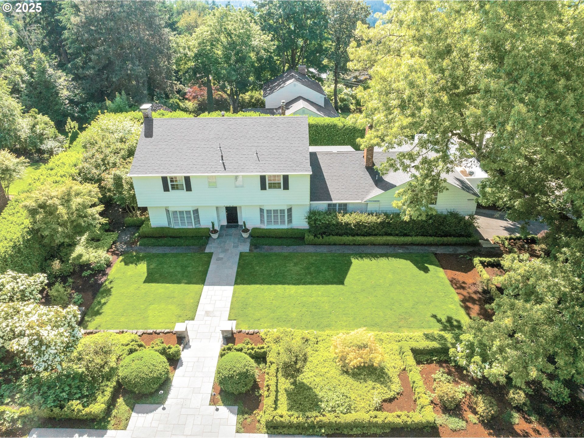 2100 Hillside Drive Lake Oswego, OR 97034 - Photo 33 of 40 an aerial view of a house