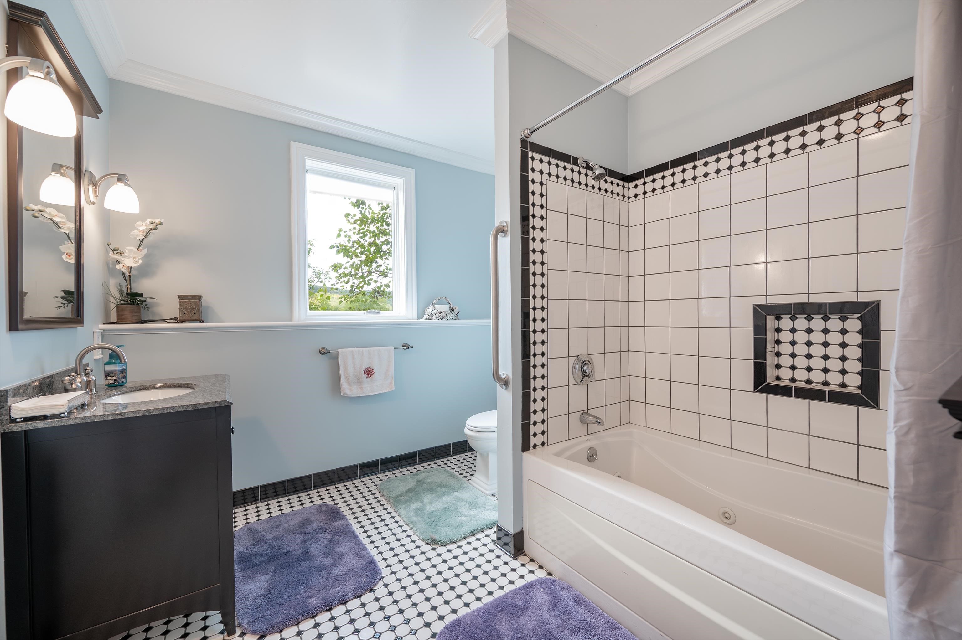 411 Wood Road Hartford, VT 05059 - Photo 45 of 60