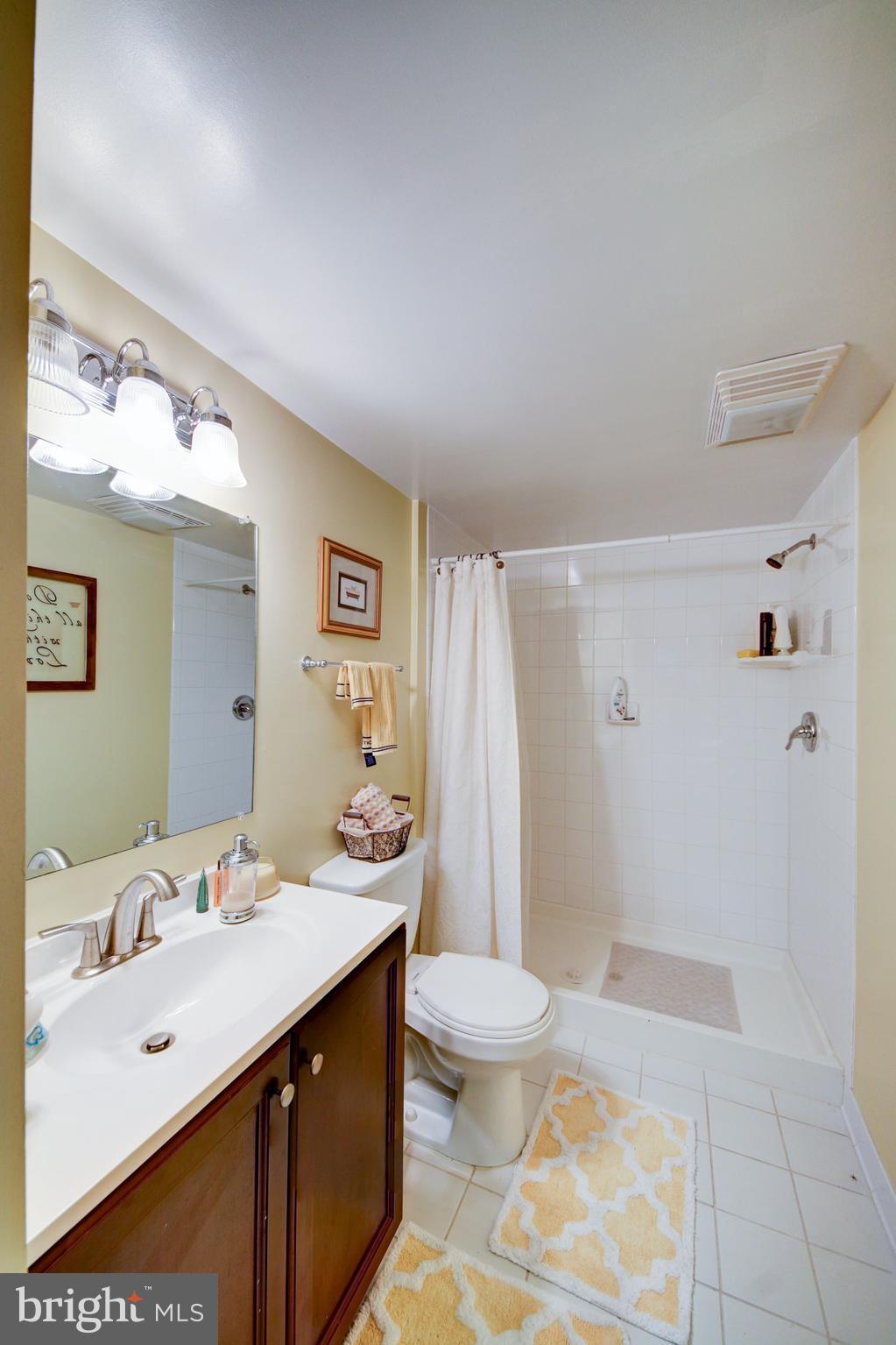 3820 Ridge Road Annandale, VA 22003 - Photo 21 of 30 Bath #2 - Lower Level