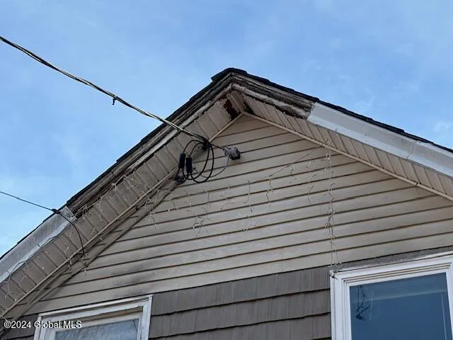 $69,900 | 29 Burgoyne Road, Ticonderoga, NY 12883