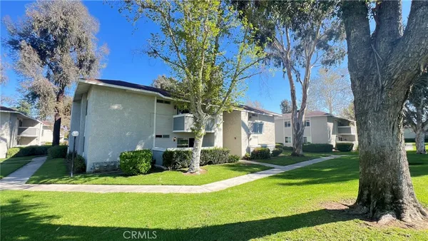 $335,000 | 26200 Redlands Boulevard, Unit 71, Redlands, CA 92373