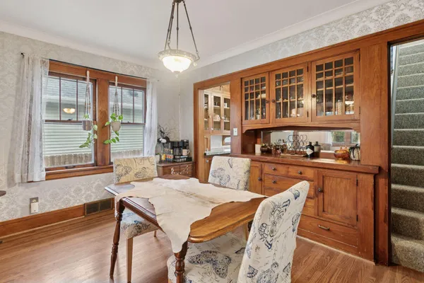 $305,000 | 958 West James Avenue, St. Paul, MN 55102