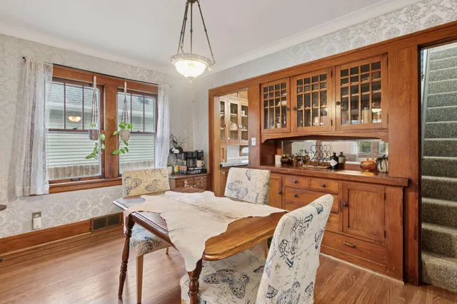 $315,000 | 958 West James Avenue, St. Paul, MN 55102