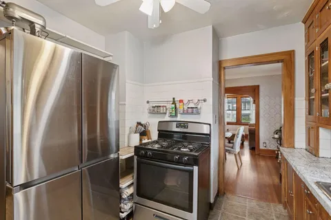 $315,000 | 958 West James Avenue, St. Paul, MN 55102