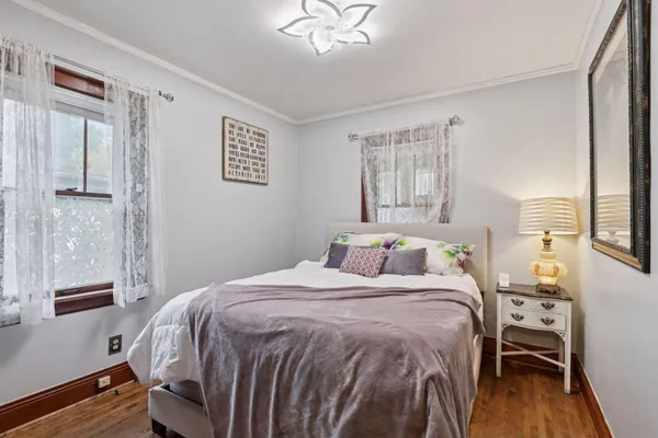 $305,000 | 958 West James Avenue, St. Paul, MN 55102