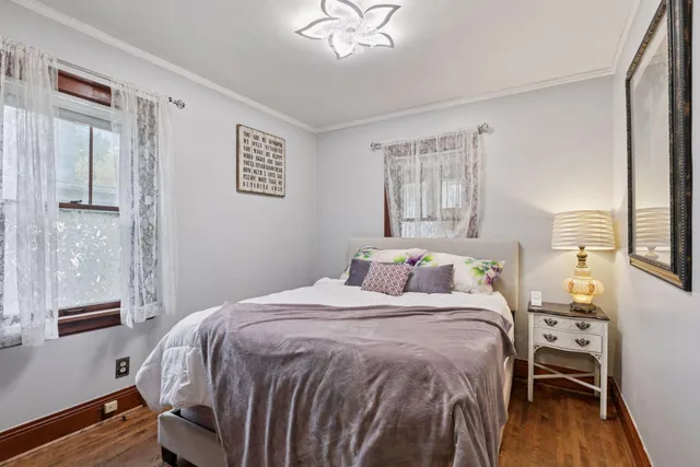 $315,000 | 958 West James Avenue, St. Paul, MN 55102