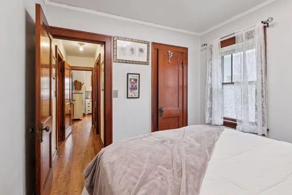 $305,000 | 958 West James Avenue, St. Paul, MN 55102