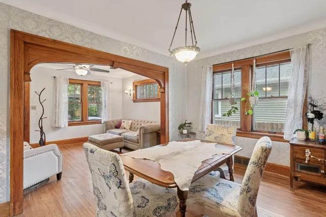 $315,000 | 958 West James Avenue, St. Paul, MN 55102