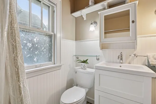 $305,000 | 958 West James Avenue, St. Paul, MN 55102