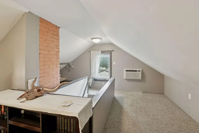 $315,000 | 958 West James Avenue, St. Paul, MN 55102