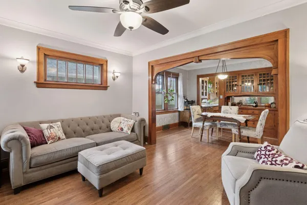 $305,000 | 958 West James Avenue, St. Paul, MN 55102