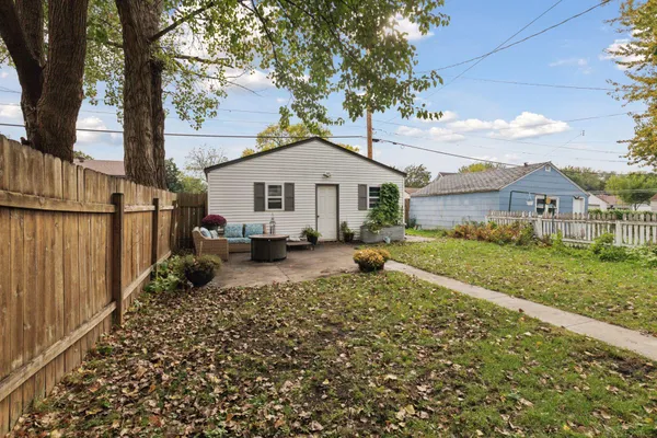 $305,000 | 958 West James Avenue, St. Paul, MN 55102
