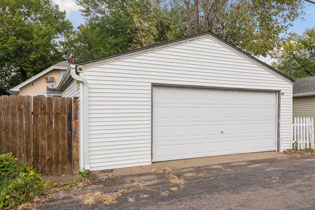 $315,000 | 958 West James Avenue, St. Paul, MN 55102