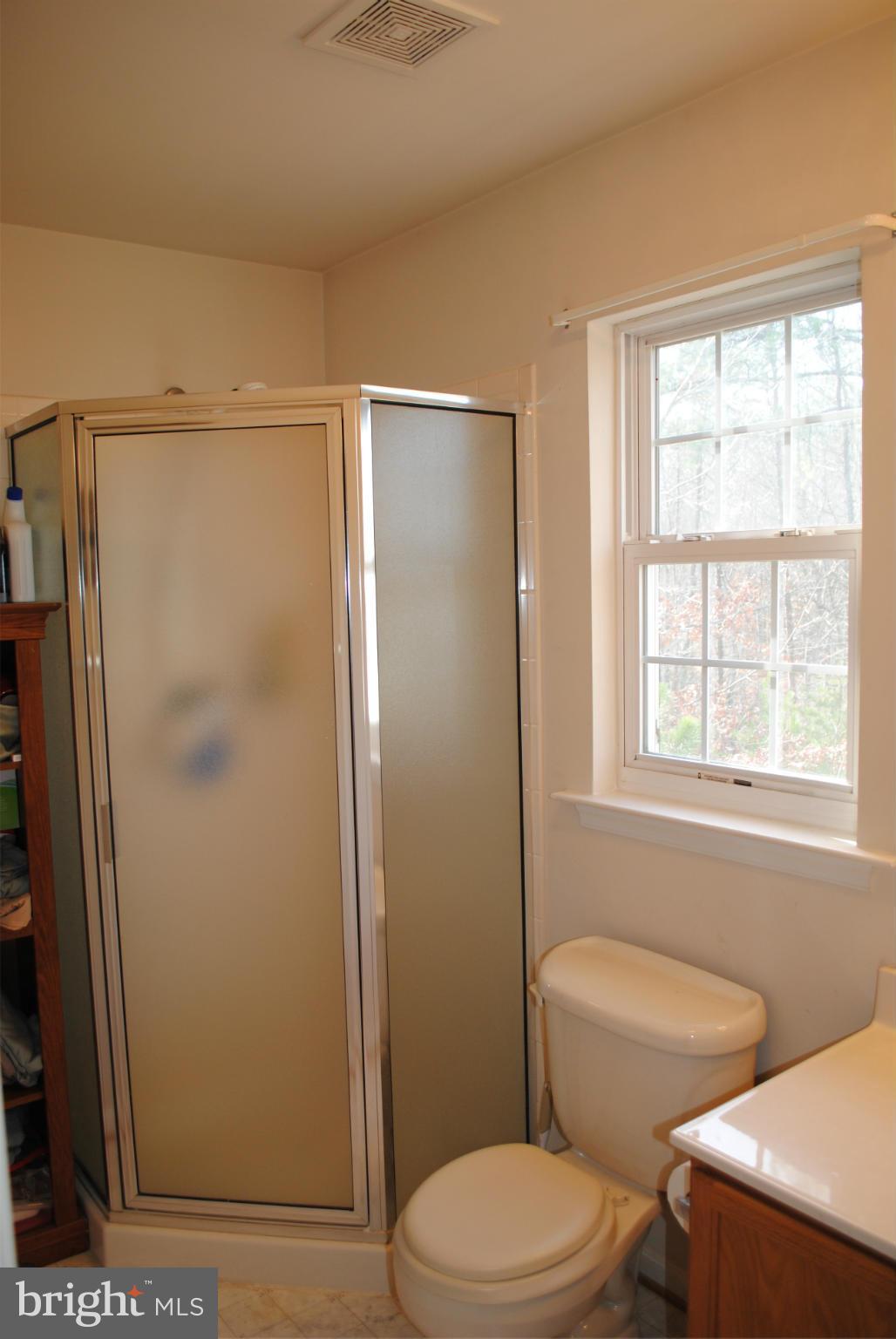 3331 Rappahannock Road Colonial Beach, VA 22443 - Photo 3 of 11 Bath 2