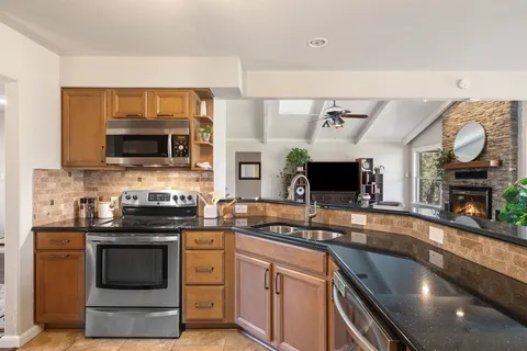 $850,000 | 8910 Sam Carter Drive, Austin, TX 78736