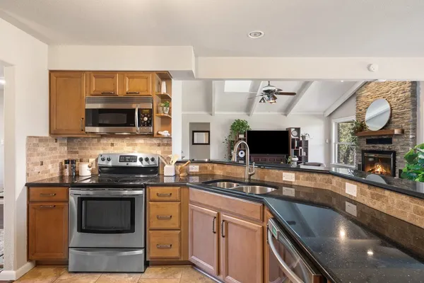 $850,000 | 8910 Sam Carter Drive, Austin, TX 78736