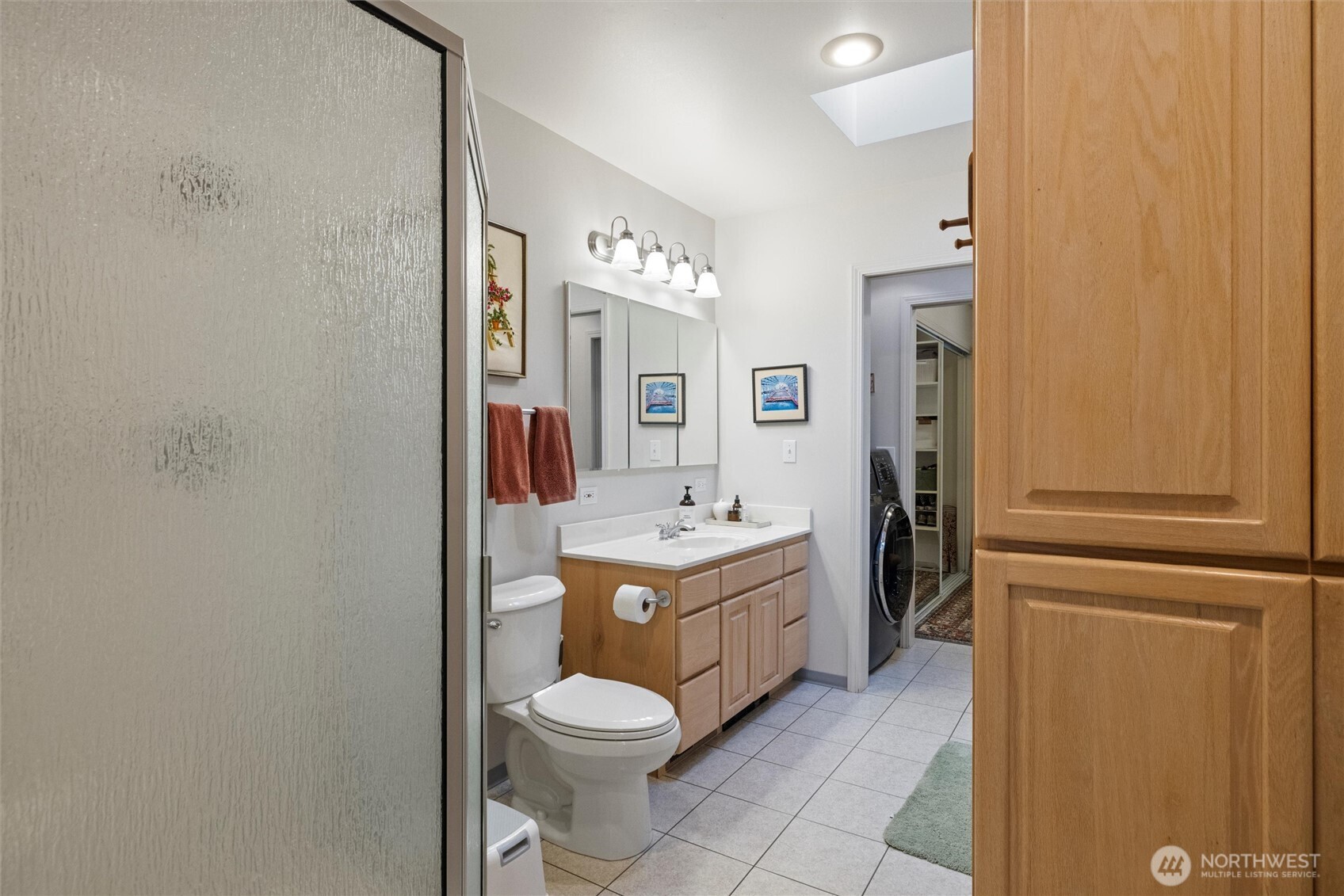 705 Pearson Street Walla Walla, WA 99362 - Photo 17 of 39 a bathroom with a sink a toilet and shower