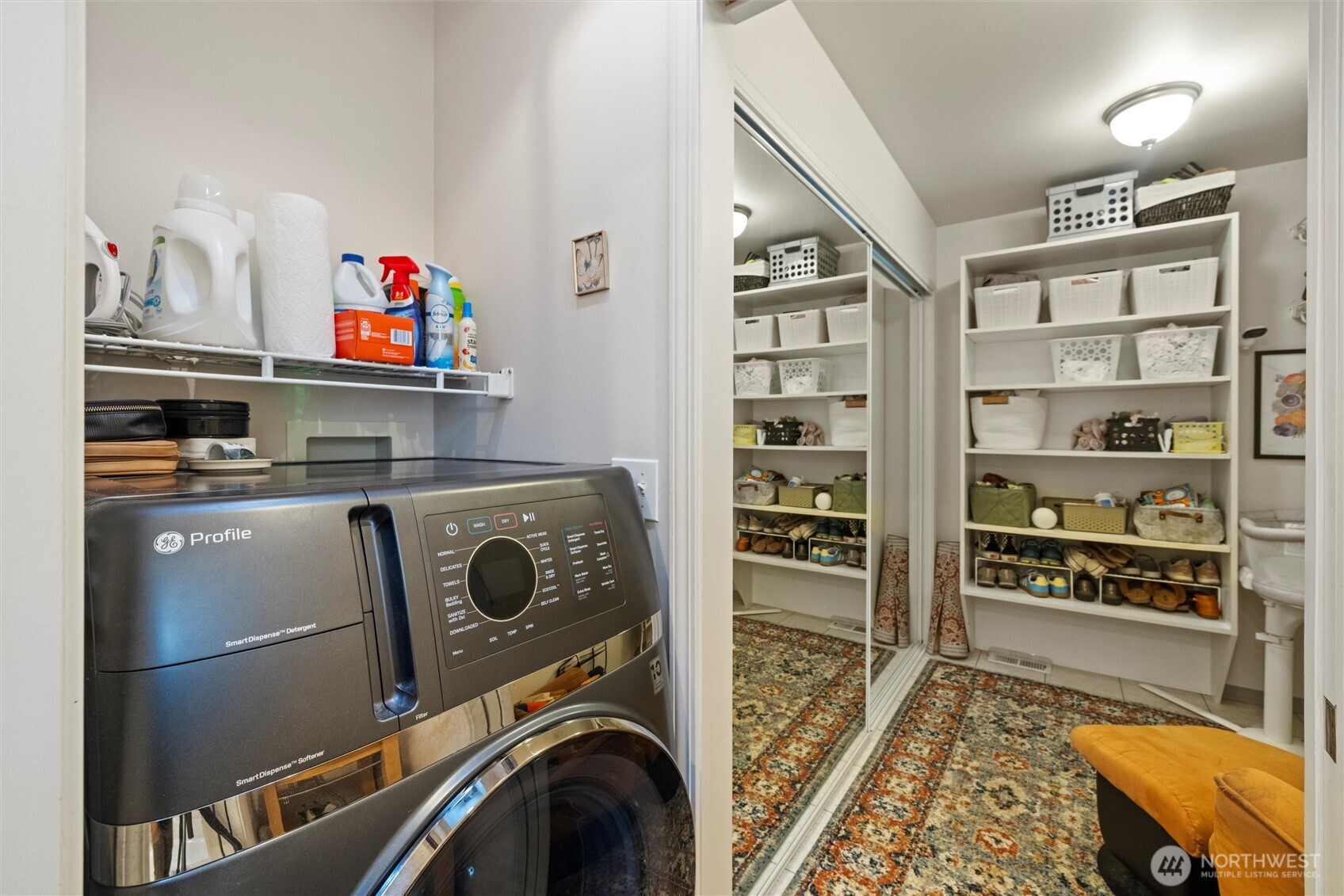 705 Pearson Street Walla Walla, WA 99362 - Photo 20 of 39 a utility room with washer and dryer