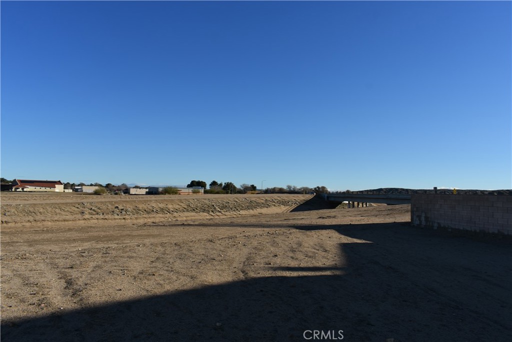 14988 Rivers Edge Road Helendale, CA 92342 - Photo 35 of 39 a view of beach and ocean