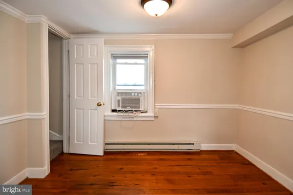 $3,200 | 17-apt. #1 17-apt, Unit 1, Middleburg, VA 20117