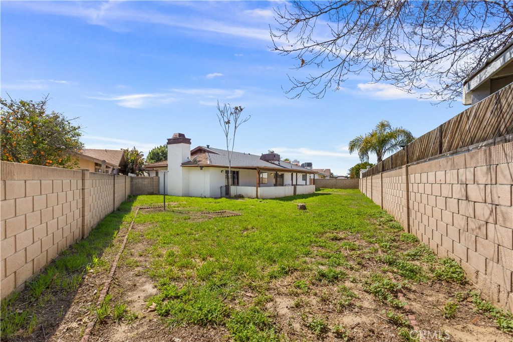 2348 Los Altos Circle Hemet, CA 92545 - Photo 22 of 35 a view of a porch with a yard