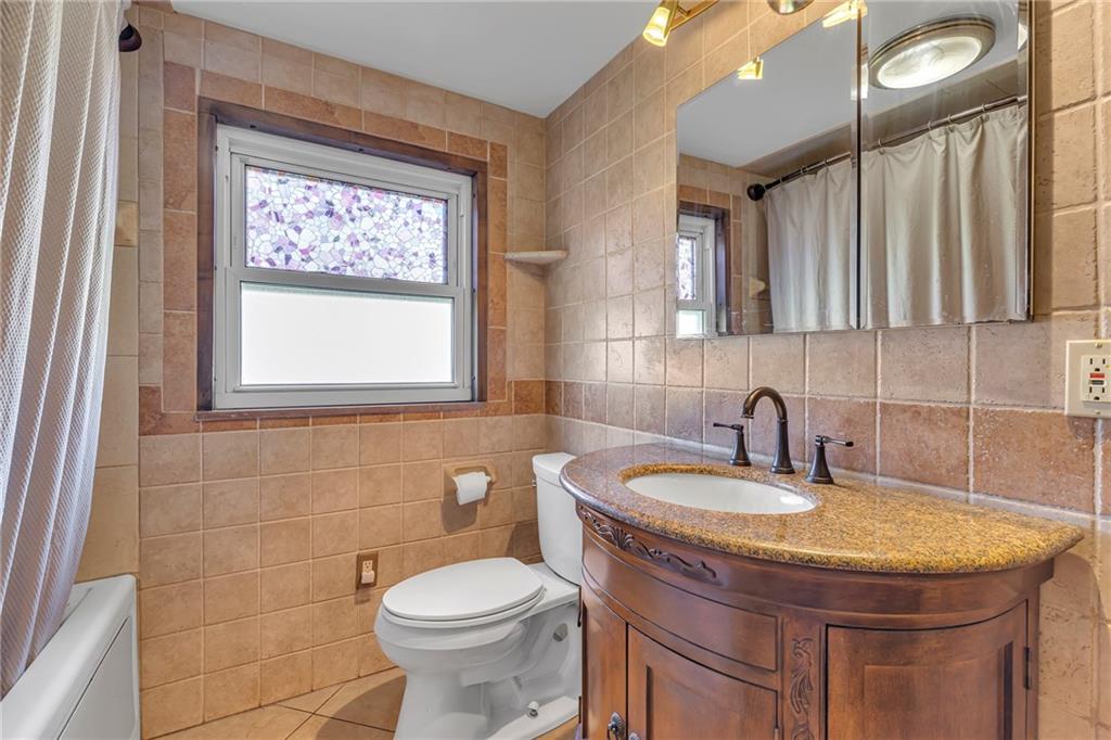 1720 Conway Wallrose Road Freedom, PA 15042 - Photo 19 of 38 Full Bath