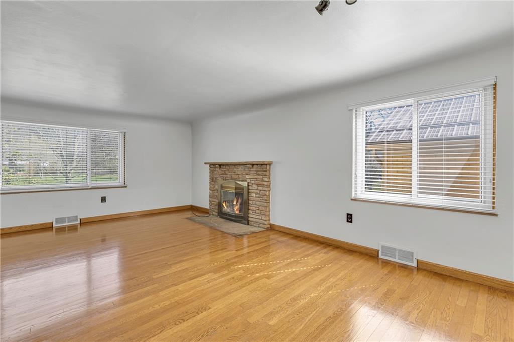 1720 Conway Wallrose Road Freedom, PA 15042 - Photo 7 of 38