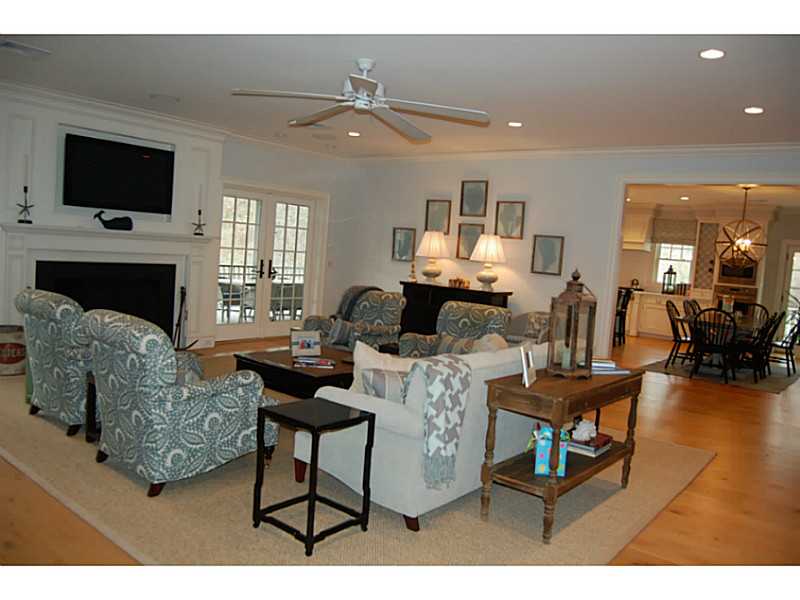 7 Yosemite Valley Road Westerly, RI 02891 - Photo 9 of 21 Living Room.