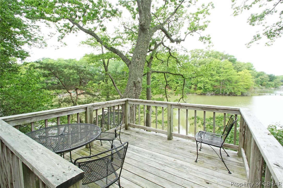 1041 Bennett Farm Road Locust Hill, VA 23092 - Photo 5 of 50 Gallery Image 5