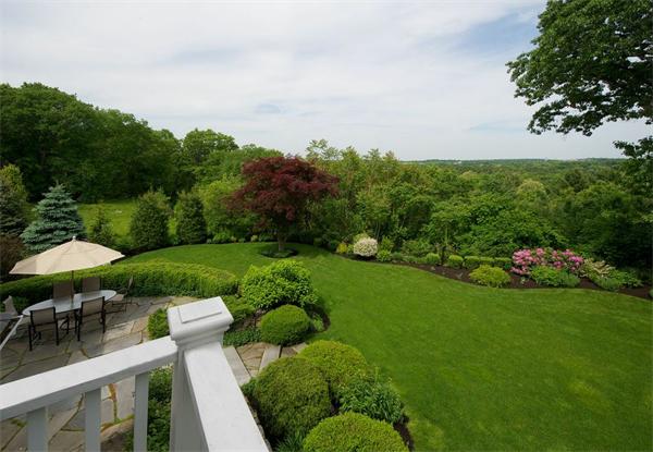 29 Boulder Road Wellesley, MA 02481 - Photo 24 of 28 Gallery Image 24