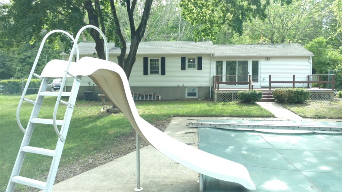 309 Abbott Run Valley Road Cumberland, RI 02864 - Photo 5 of 15 Gallery Image 5