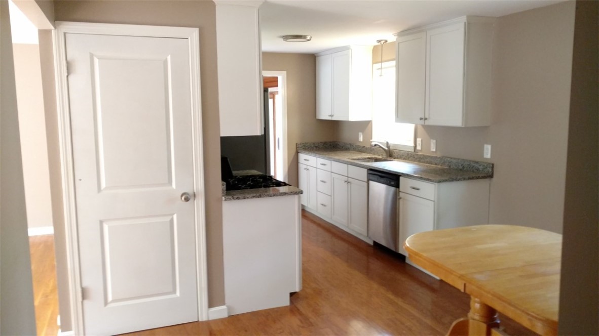 309 Abbott Run Valley Road Cumberland, RI 02864 - Photo 8 of 15 Gallery Image 8