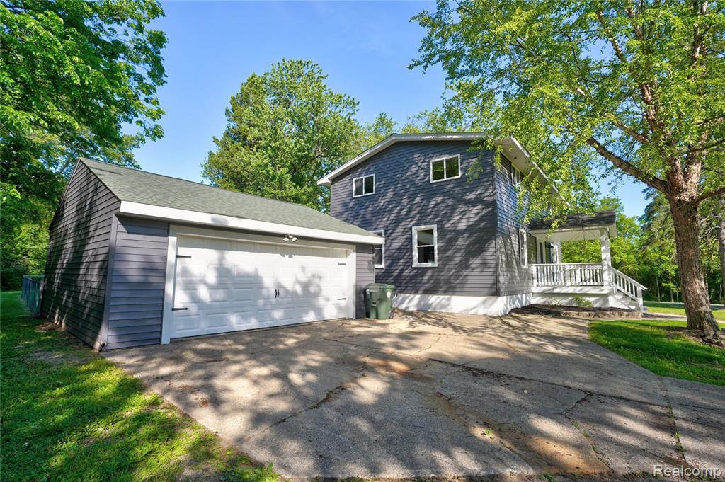 1460 West Silverbell Road Lake Orion, MI 48359 - Photo 8 of 69