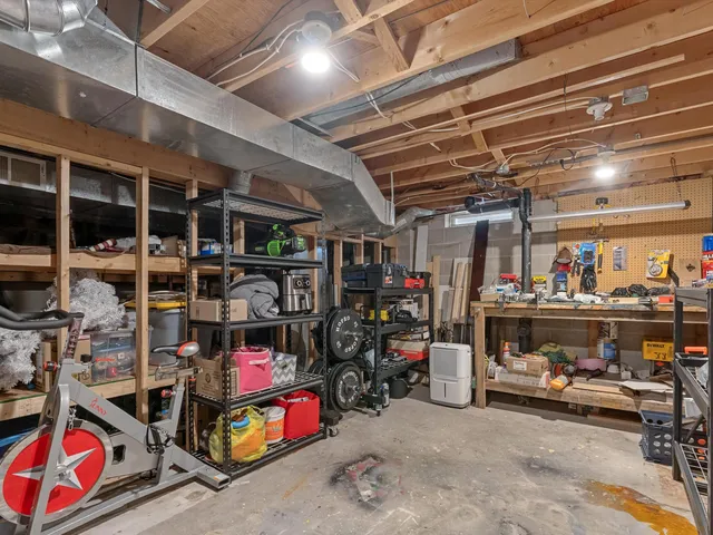 $399,800 | 3817 Seneca Lane, Manitowoc, WI 54220