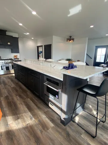 $1,725,000 | 1084 West Lake Drive, Detroit Lakes, MN 56501