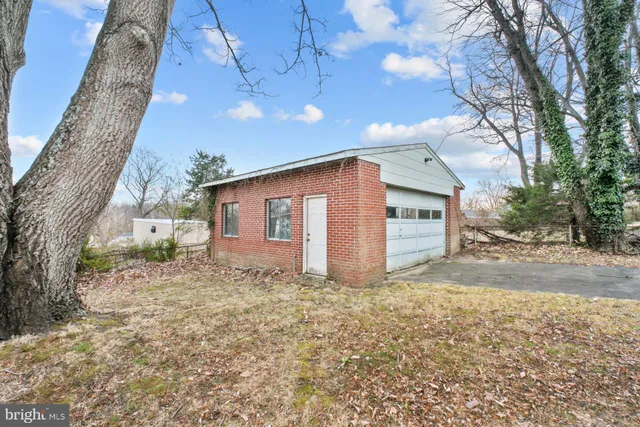 $619,000 | 5607 Iona Way, Alexandria, VA 22312