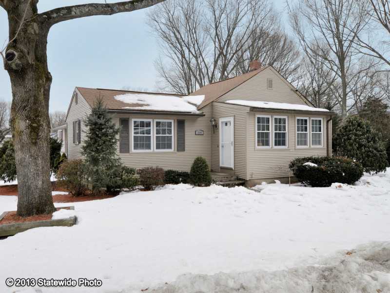 114 Lonsdale Farm Road Cumberland, RI 02864 - Photo 1 of 22 Exterior Front.