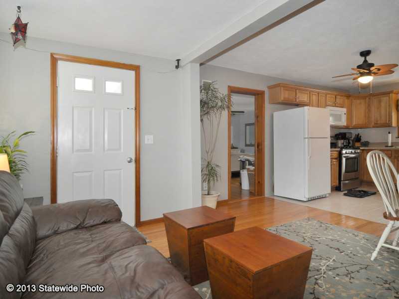 114 Lonsdale Farm Road Cumberland, RI 02864 - Photo 4 of 22 Living Room.