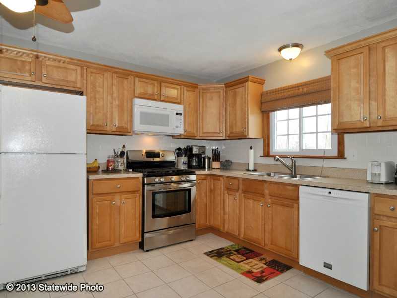 114 Lonsdale Farm Road Cumberland, RI 02864 - Photo 5 of 22 Kitchen.