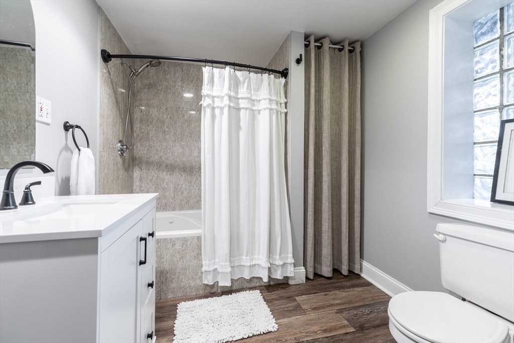 261 West Fifth Street, Unit 1 Boston, MA 02127 - Photo 20 of 26