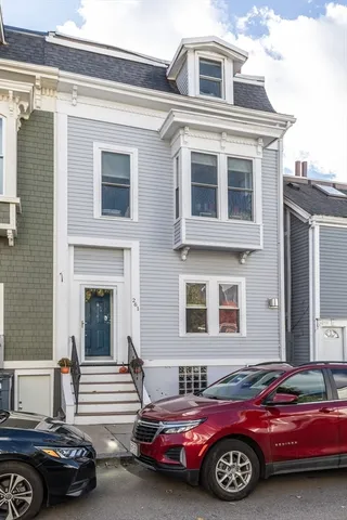 $769,000 | 261 West Fifth Street, Unit 1, Boston, MA 02127