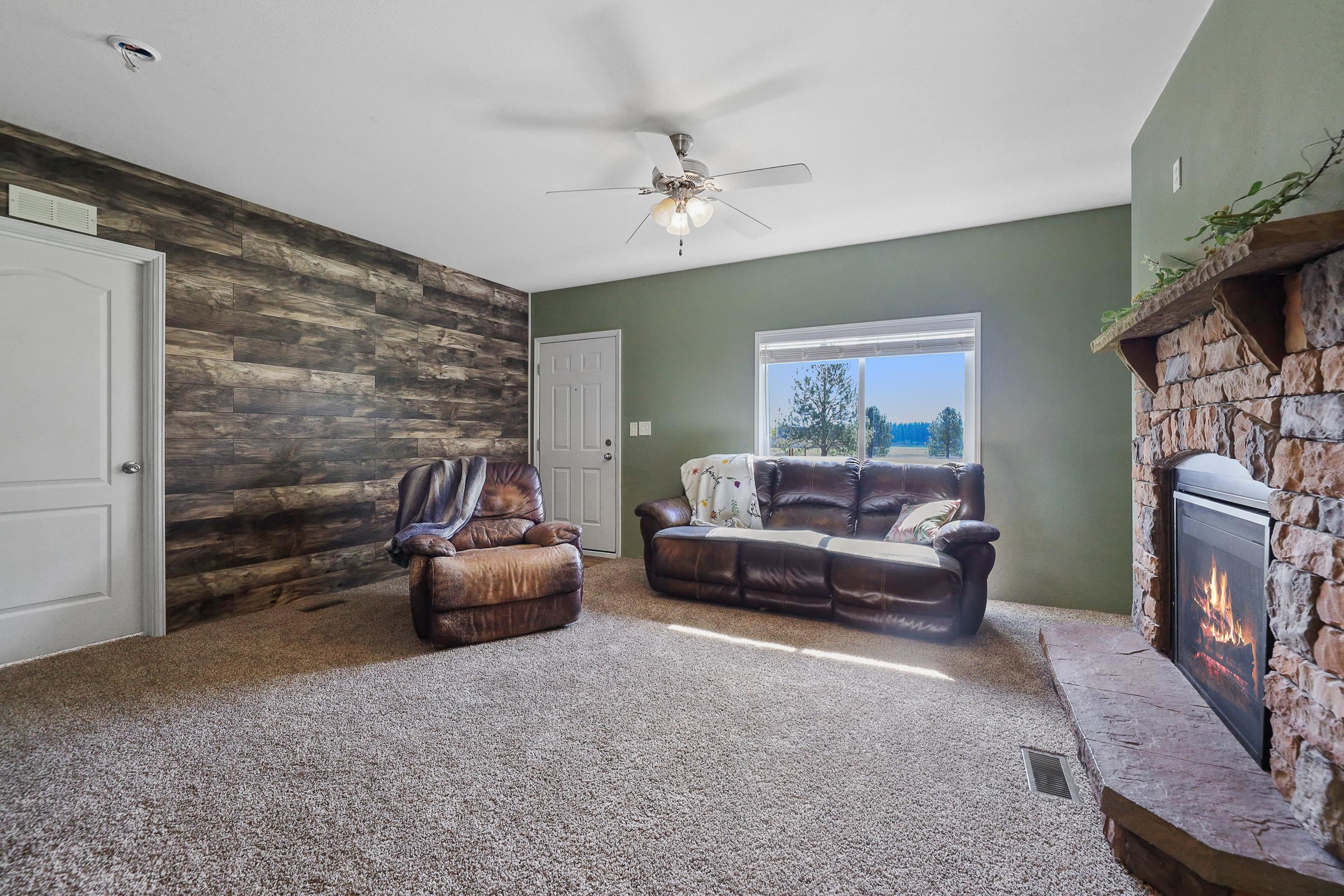 7305 West Herman Road Deer Park, WA 99006 - Photo 3 of 32