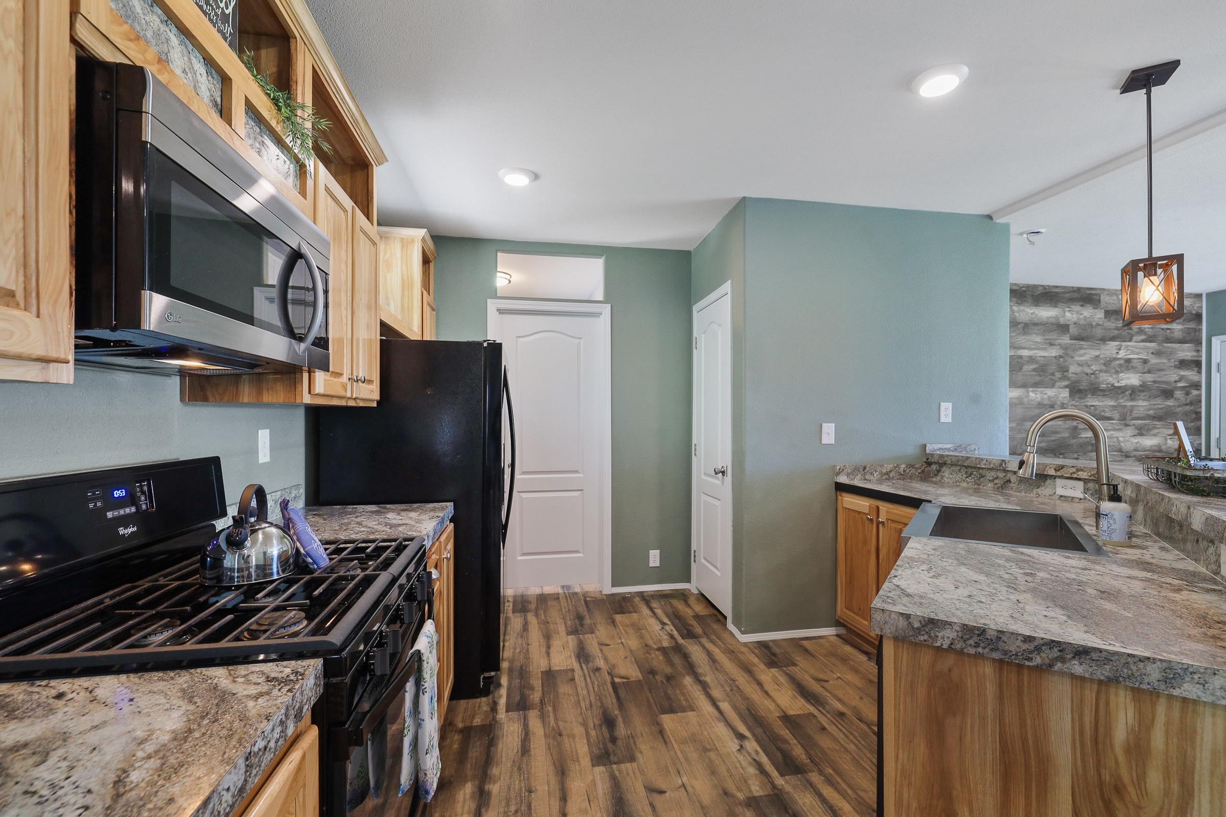 7305 West Herman Road Deer Park, WA 99006 - Photo 9 of 32