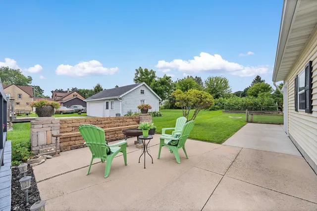 $249,900 | 1119 Wisconsin Avenue, Manitowoc, WI 54220