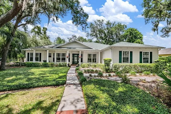 $779,900 | 6004 Hammock Hill Avenue, Lithia, FL 33547