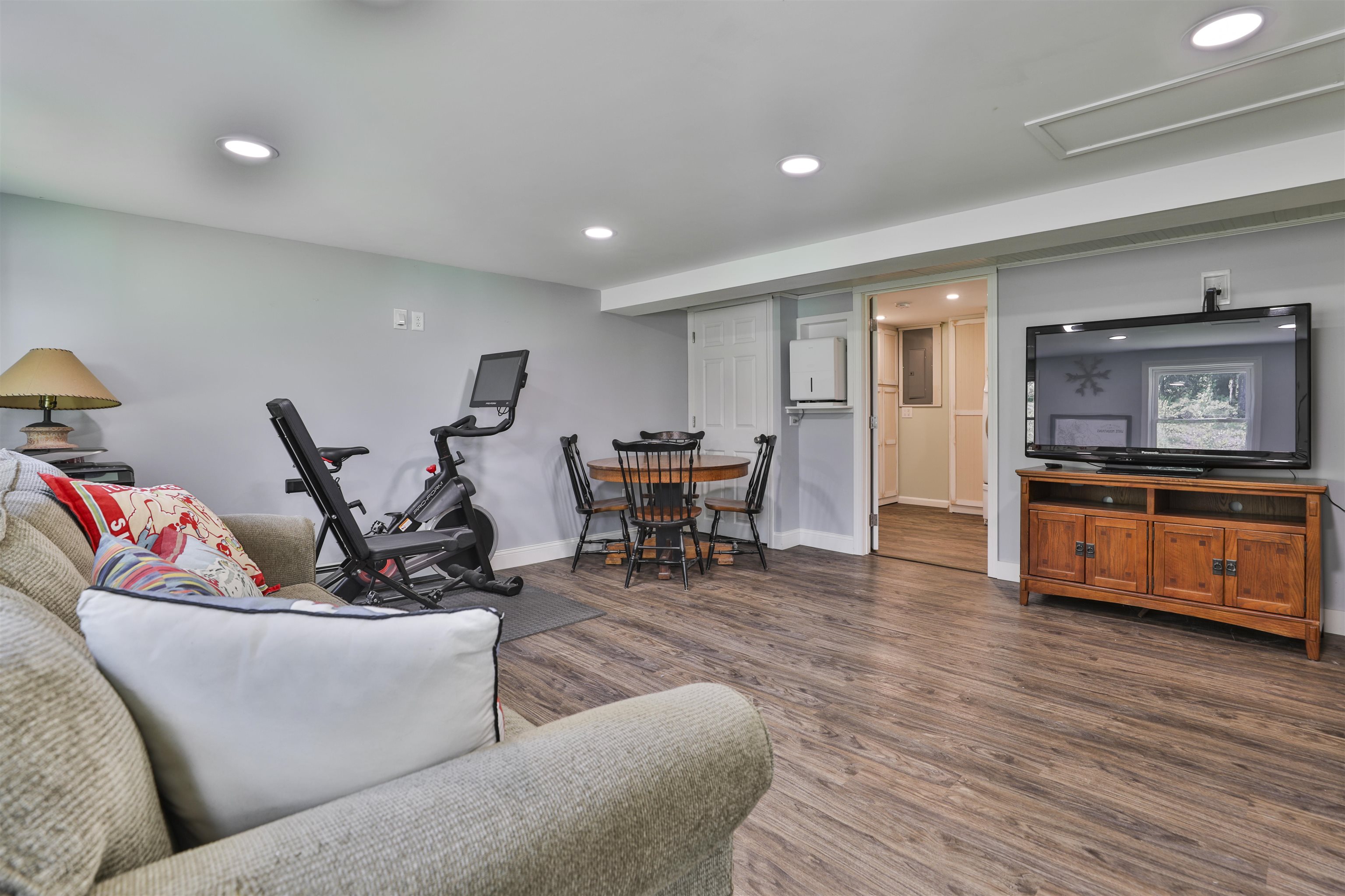 61 Knollcrest Road Goffstown, NH 03045 - Photo 31 of 38 Gallery Image 31