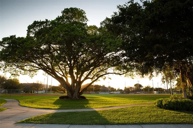 $499,000 | 121 Northeast 1st Court, Dania Beach, FL 33004
