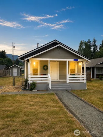 $365,000 | 825 Givens Avenue, Darrington, WA 98241